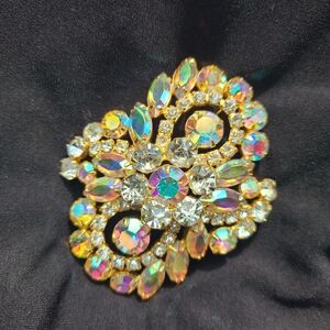 Elegant Gold and Crystal Brooch